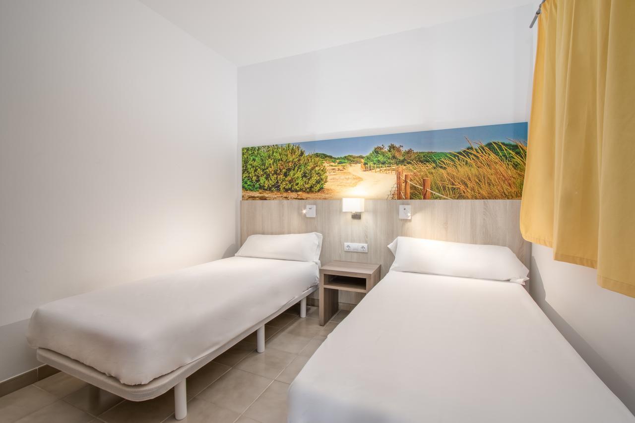 Apartamentos Lago Colonia de Sant Jordi Exterior foto