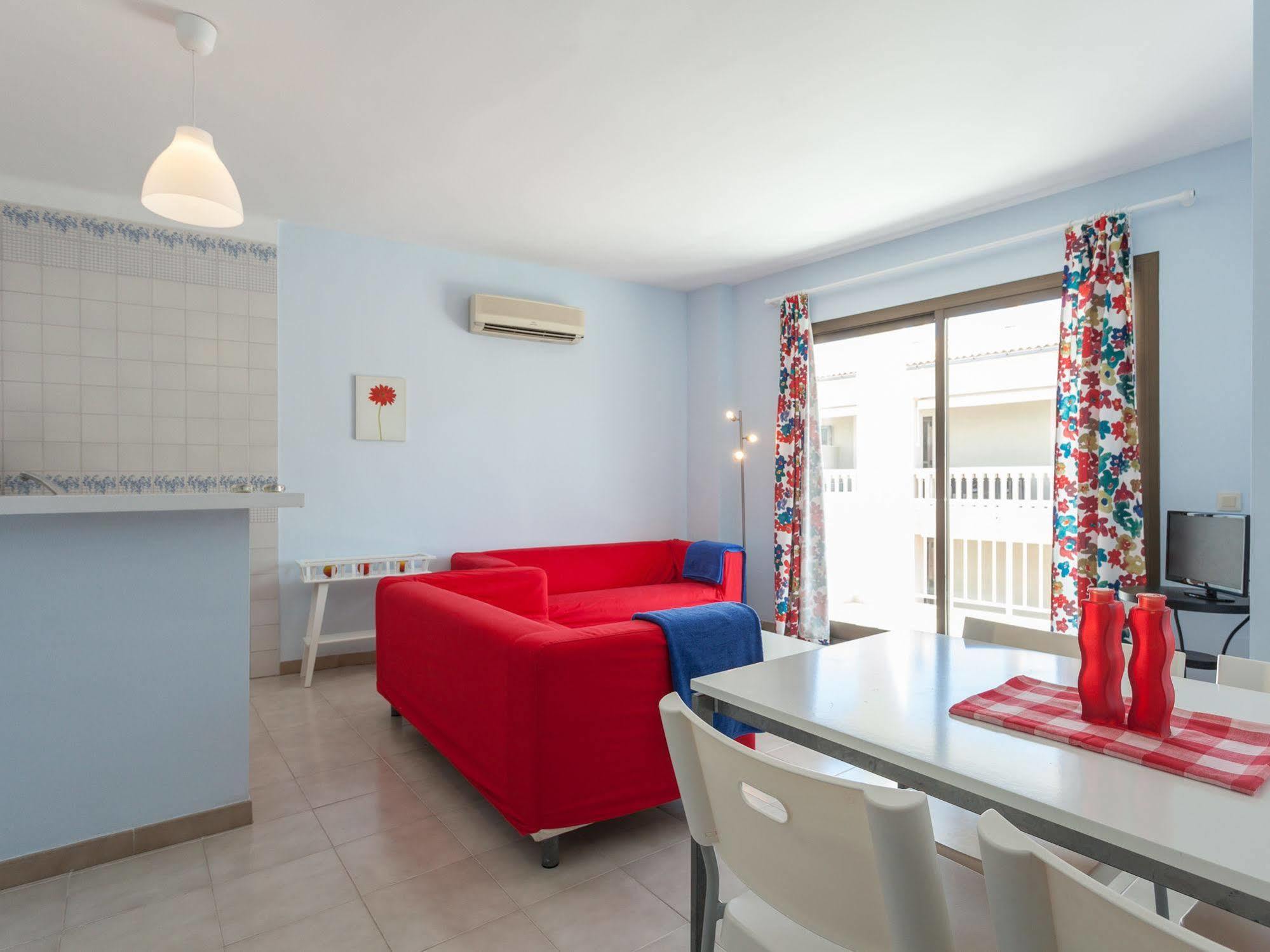 Apartamentos Lago Colonia de Sant Jordi Exterior foto